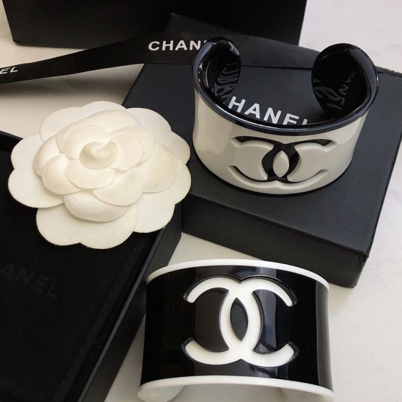 Ch*el bracelets